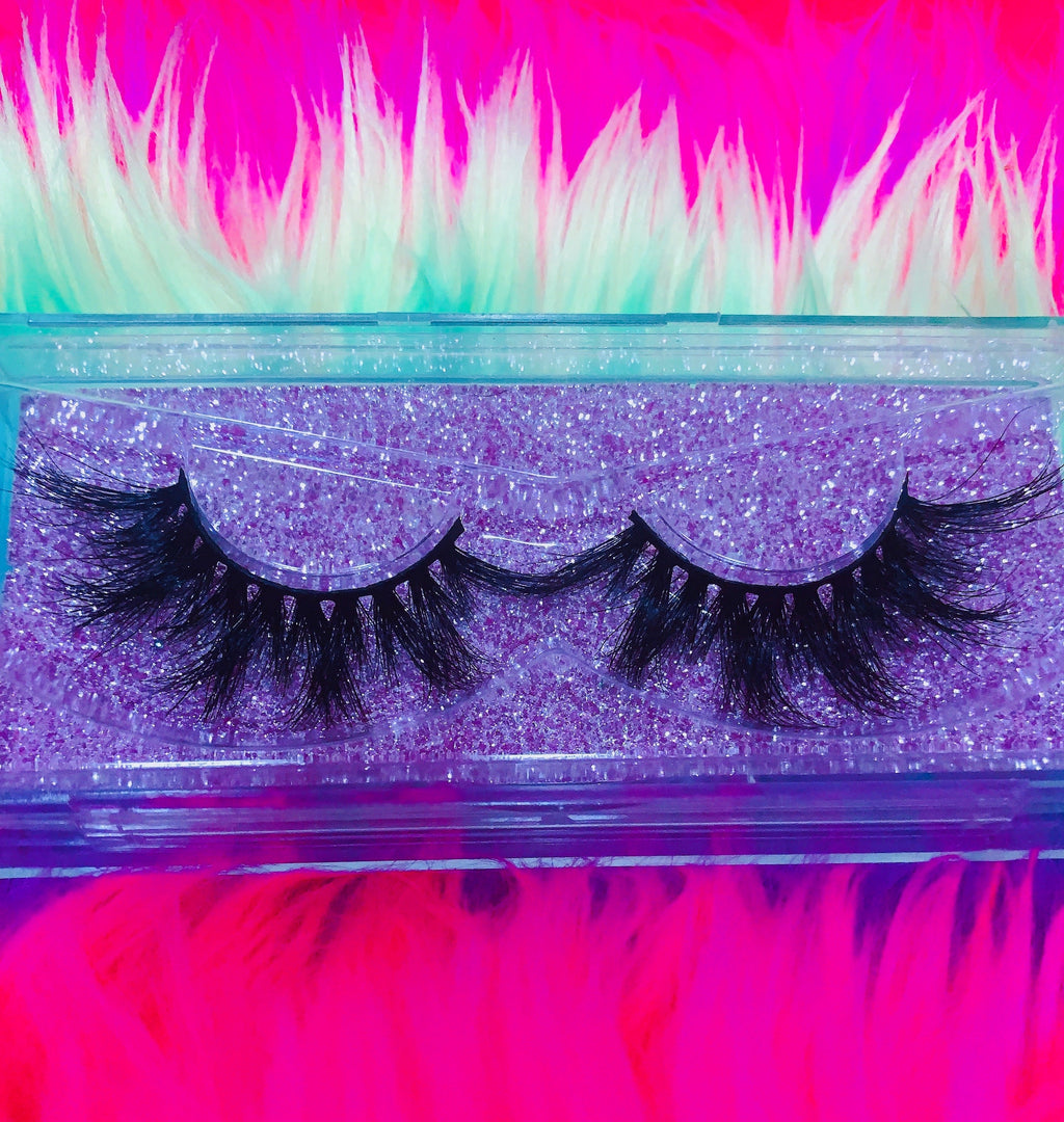#BADBISH 3D DreamDoll Lashes *GLITTER* Case